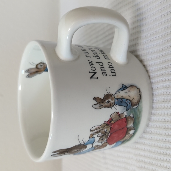 Vintage Peter Rabbit by Beatrix Potter Nursery Set by Wedgwood - 3 pieces - Picture 12 of 12